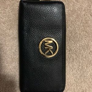 Michael Kors Black Leather ZIP Around Wallet